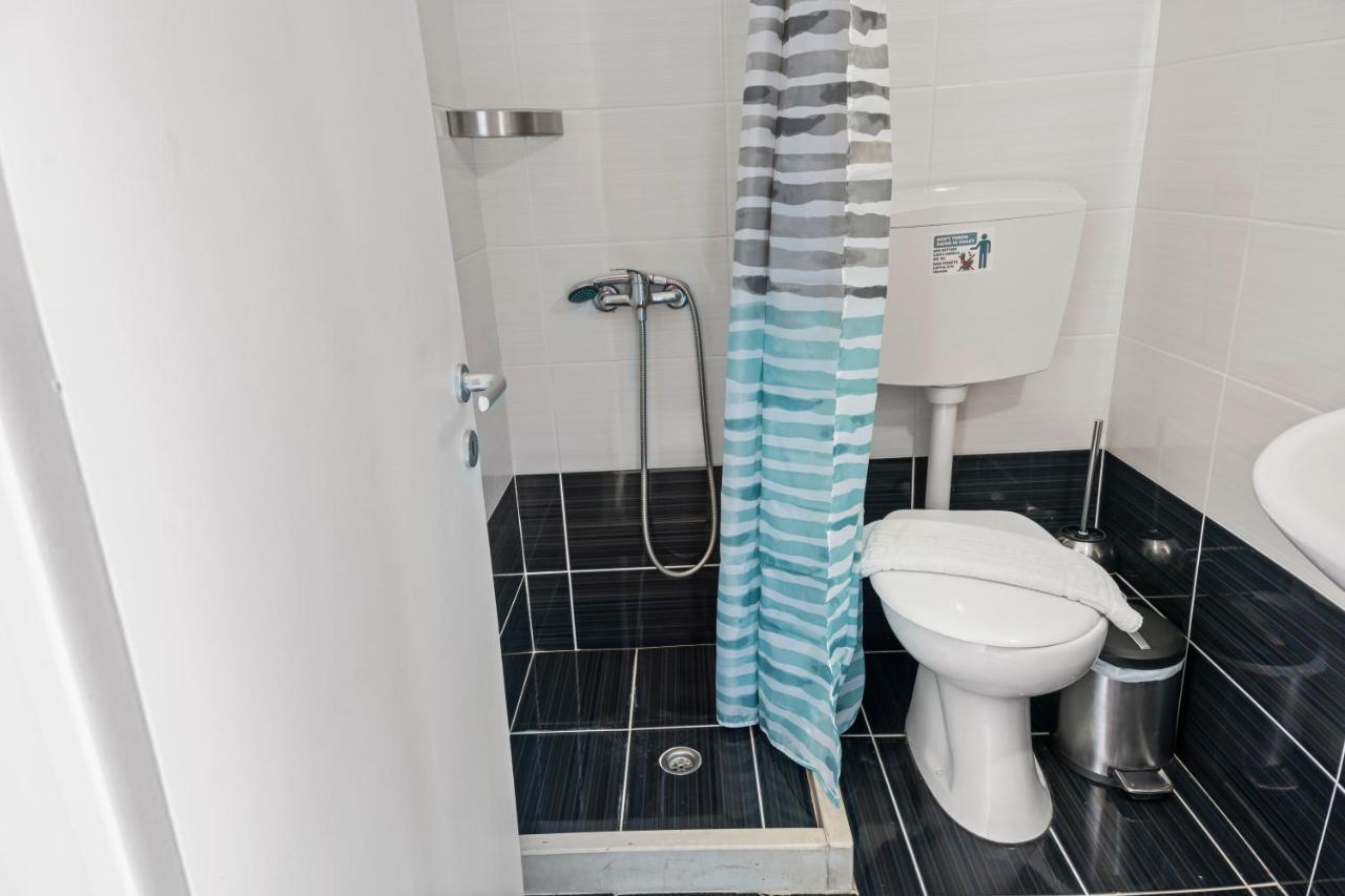 Oceanis Rooms Mikros Gialos Exteriér fotografie