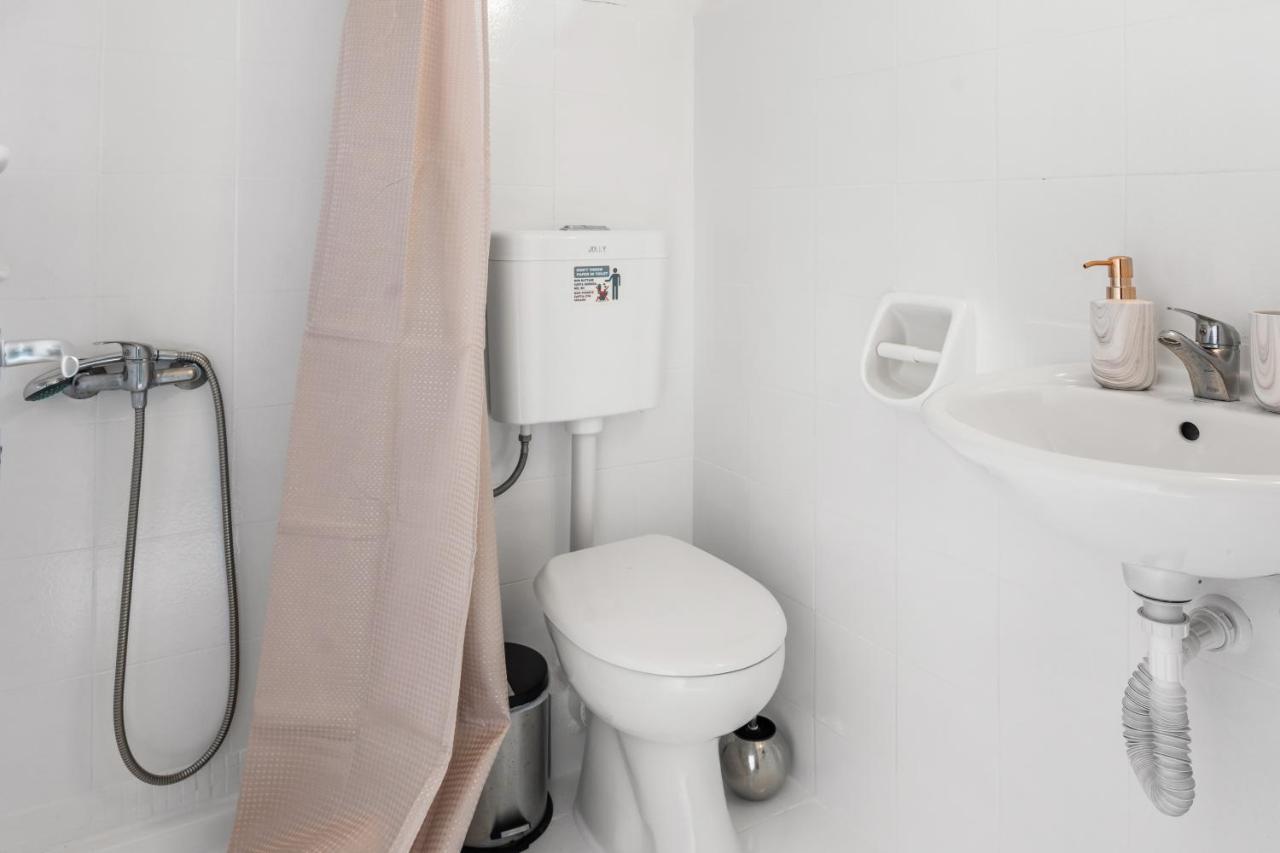 Oceanis Rooms Mikros Gialos Exteriér fotografie